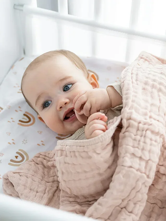 Comfy Cubs babyteppe i musselin