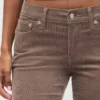 Corduroy-bukser med lav midje i 90-tallsstil, slank og rett passform