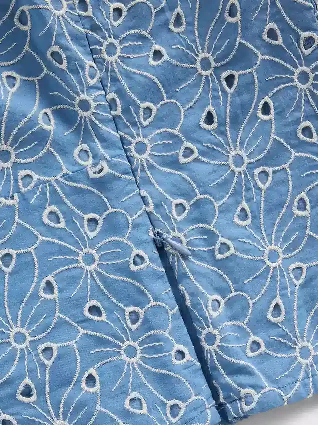 Crop-bustier-top med hullmønster