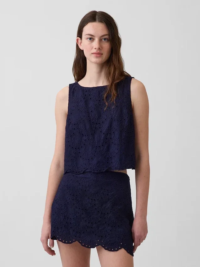 Crop-tanktop med hullmønster