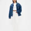 Curvy høyt liv '90-talls slanke, rette Jeans