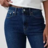 Curvy høyt liv '90-talls slanke, rette Jeans