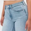 Curvy høyt liv '90-talls slanke, rette Jeans