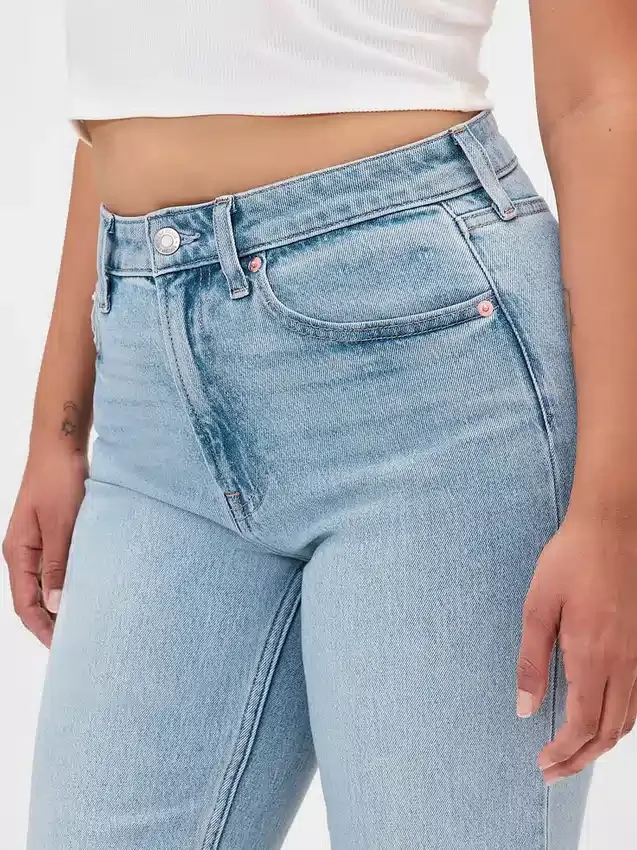 Curvy høyt liv '90-talls slanke, rette Jeans