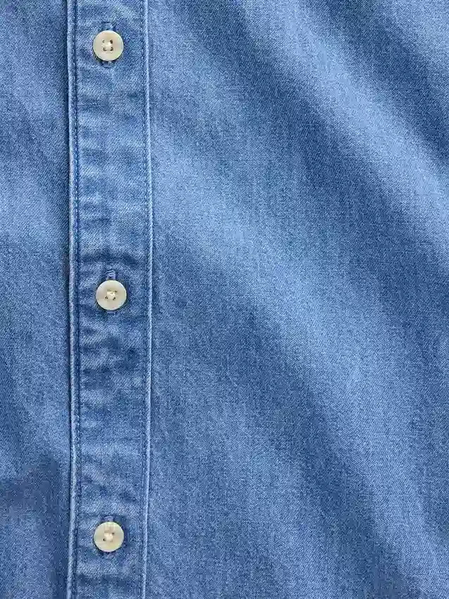 Denimskjorte med avslappet, rett kant