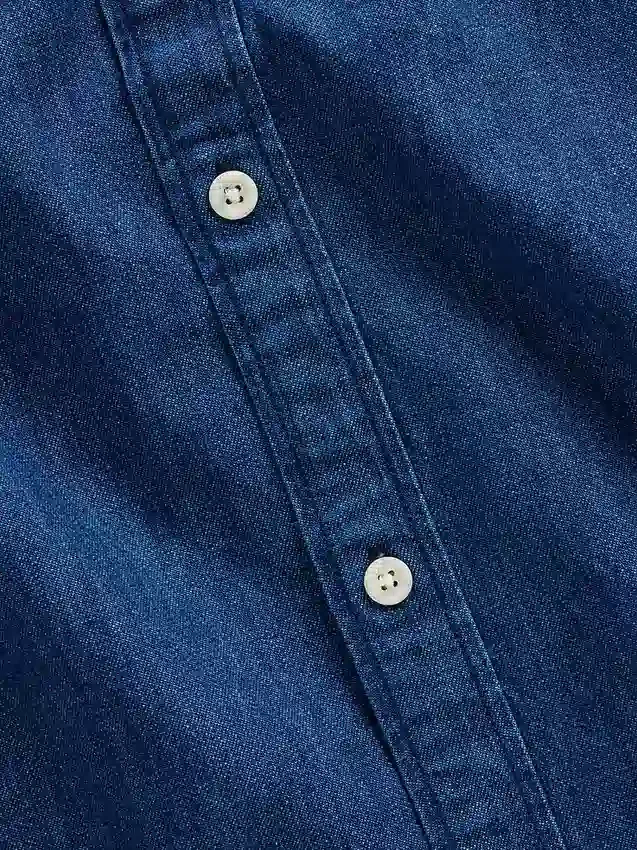 Denimskjorte med avslappet, rett kant