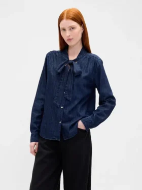 Denimskjorte med bånd i halsen
