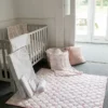 Det forgyllede fugle-leketeppet «Spring Toile»