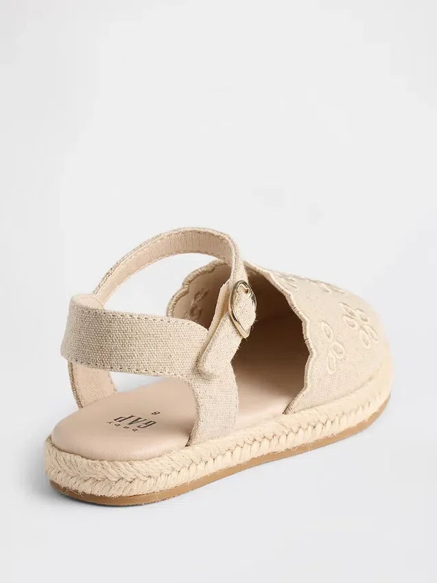 Espadrille-sandaler for småbarn