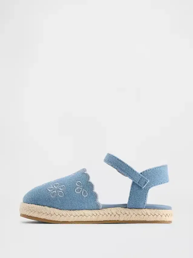 Espadrille-sandaler for småbarn