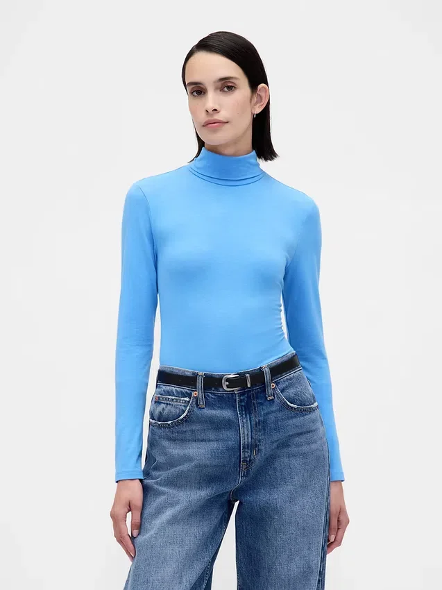 Fjærlett turtleneck
