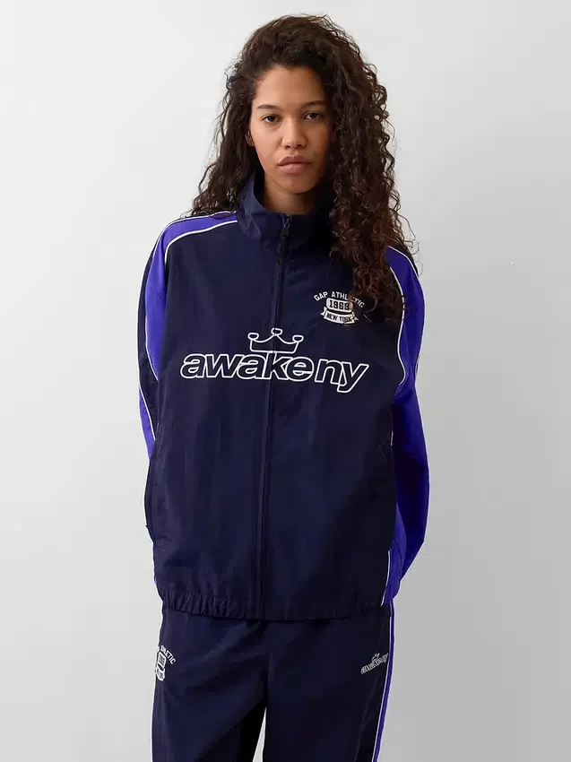 GAP × Awake Ny resirkulert oversized treningsjakke