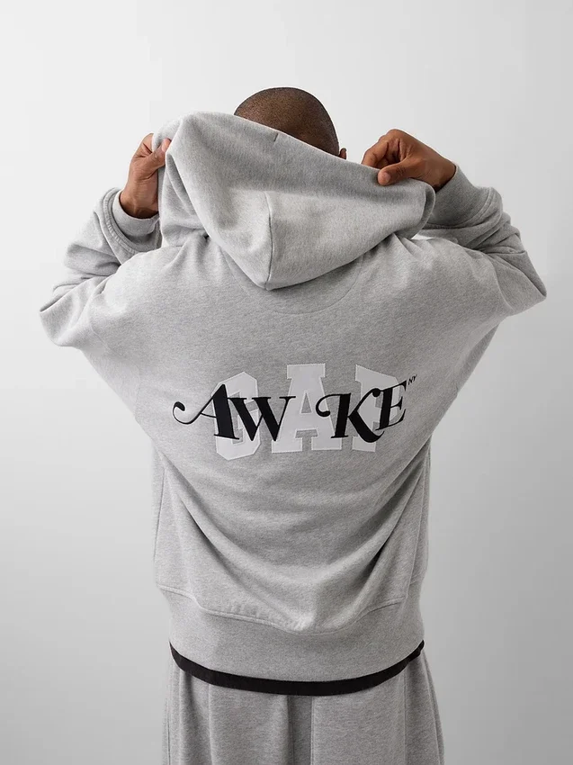 GAP × Awake NY tykk, oversized hettegenser med logo og glidelås