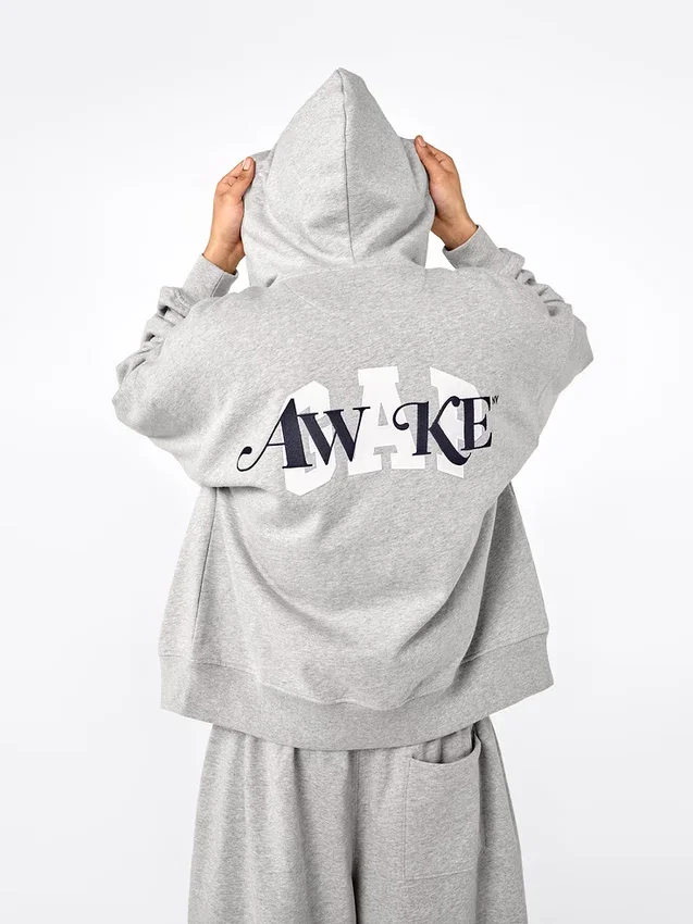 GAP × Awake NY tykk, oversized hettegenser med logo og glidelås