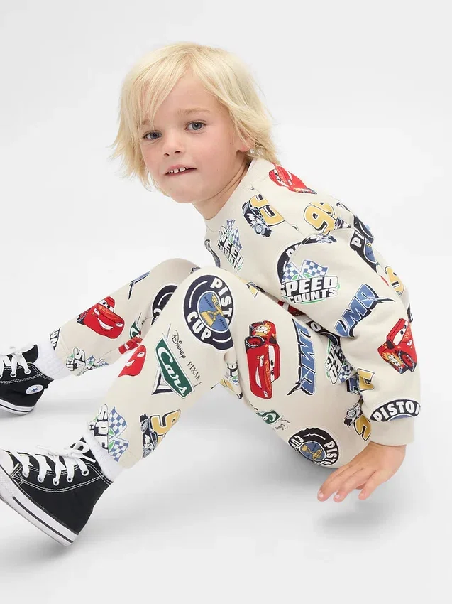 GAP × Disney Baby og Småbarn Vintagesoft Cars-sweatsett