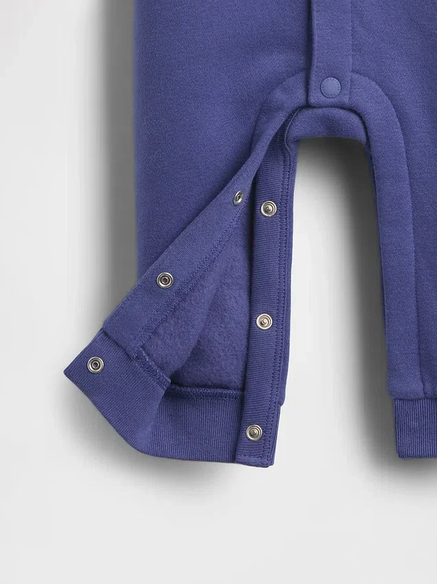 GAP × Disney Baby Vintagesoft Varsity heldrakt