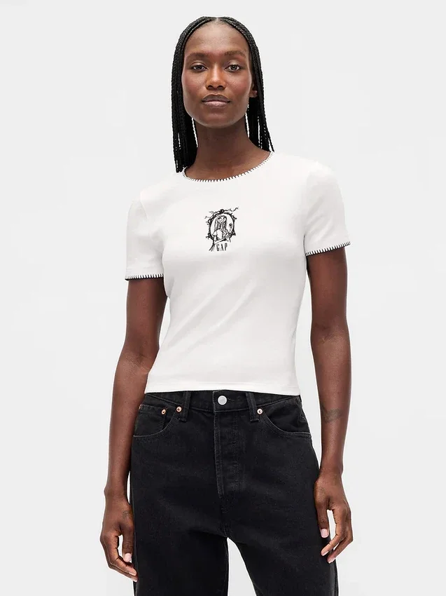 GAP × Disney Tim Burtons «The Nightmare Before Christmas» moderne, innsvingt T-skjorte