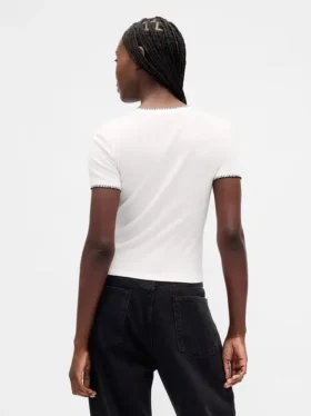 GAP × Disney Tim Burtons «The Nightmare Before Christmas» moderne, innsvingt T-skjorte