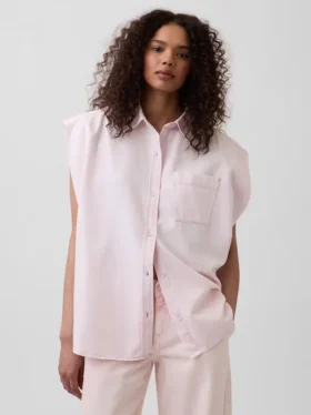 Gap × Hfr Ultrasoft Denim-skjorte med brede skuldre fra Nicole Benefield Portfolio
