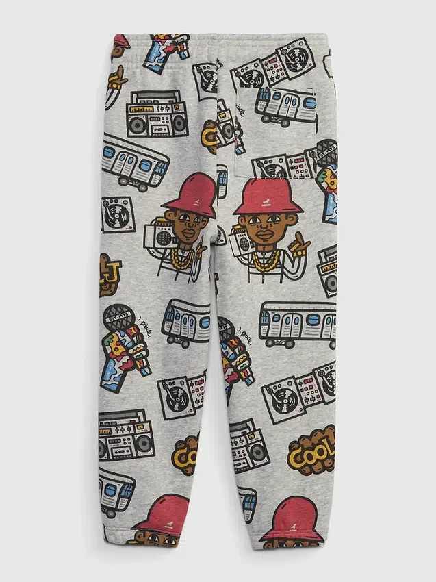 GAP × Rock the Bells joggebukse med grafisk trykk for småbarn