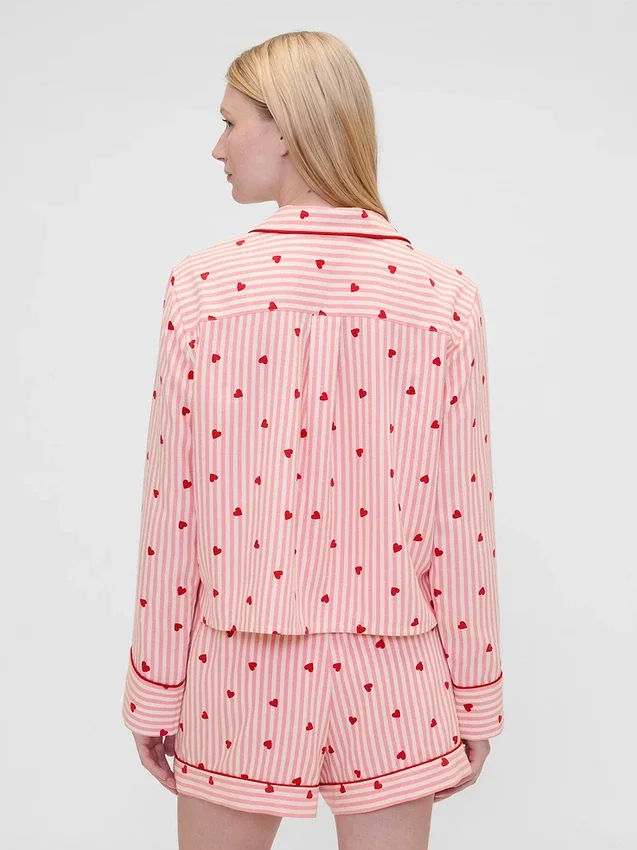 GAP × Summer Fridays avslappet pyjamaskjorte i flanell med hjerter