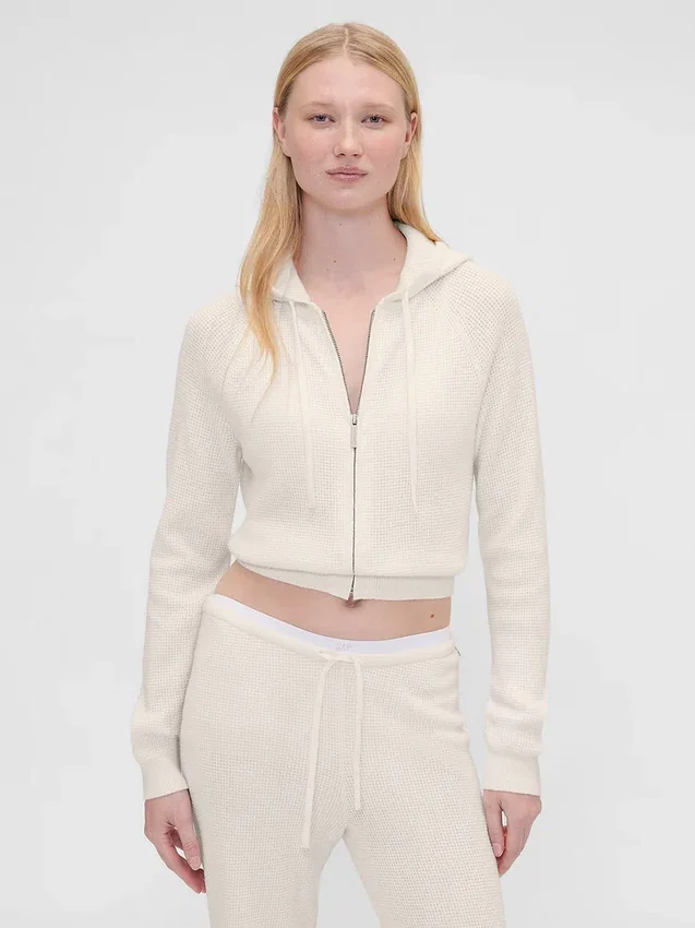 GAP × Summer Fridays CashSoft vaffelstrikket kort hettegenser