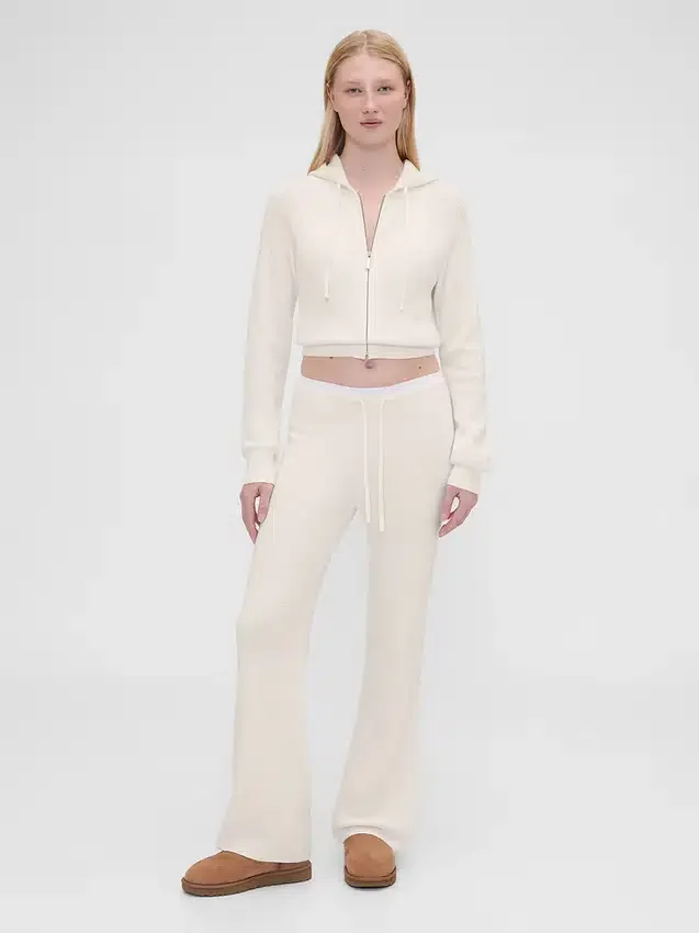 GAP × Summer Fridays CashSoft vaffelstrikket kort hettegenser