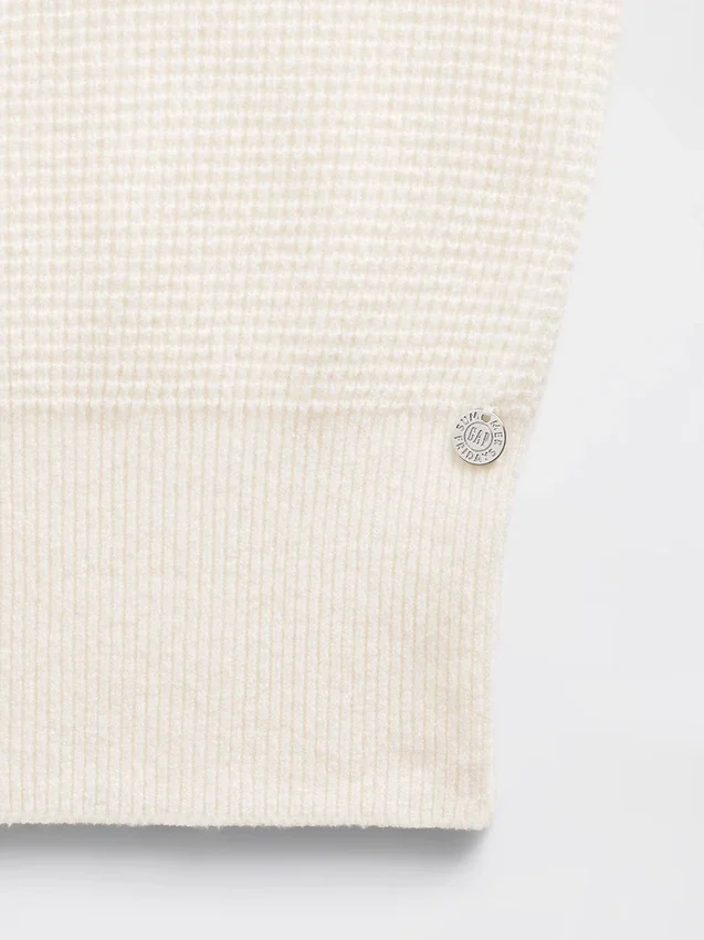 GAP × Summer Fridays CashSoft vaffelstrikket kort hettegenser
