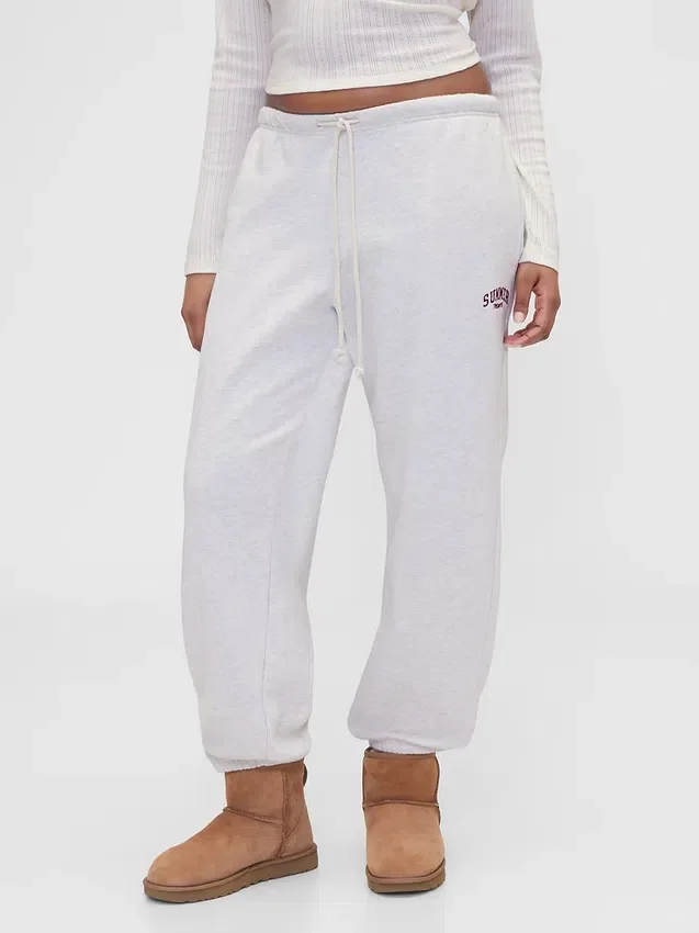 Gap × Summer Fridays Joggebukse i tykk fleece med logo og avslappet passform
