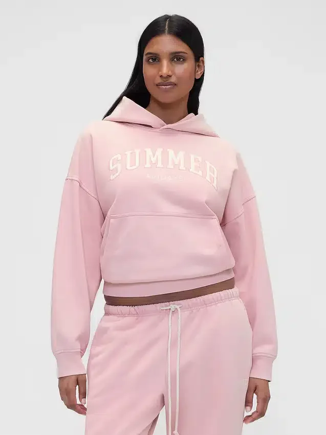 GAP × Summer Fridays Tung, oversized hettegenser med logo