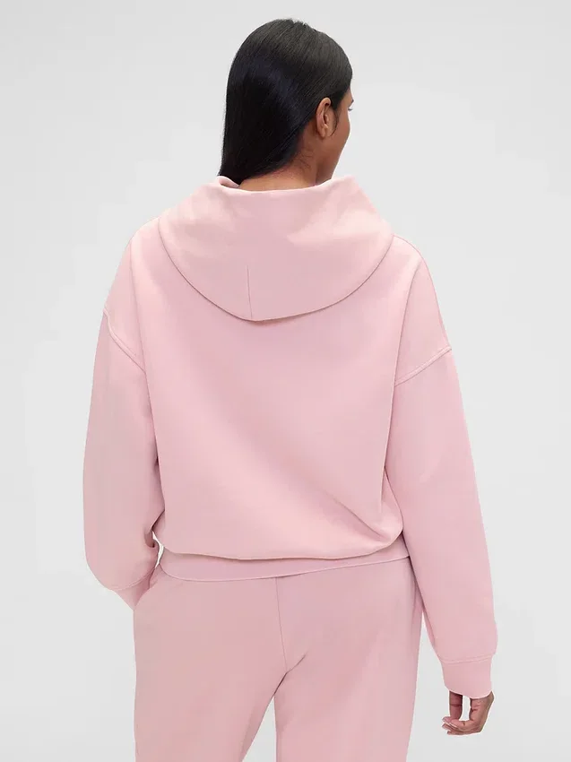 GAP × Summer Fridays Tung, oversized hettegenser med logo