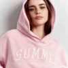 GAP × Summer Fridays Tung, oversized hettegenser med logo