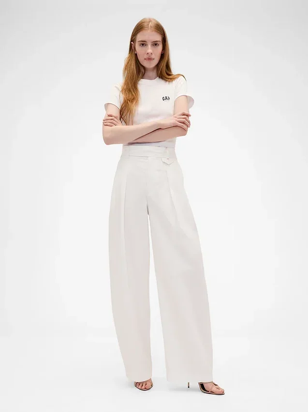 GAP × Victoria Beckham høyt sittende plisserte bukser med buet snitt