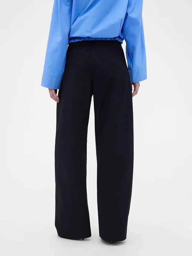 GAP × Victoria Beckham høyt sittende plisserte bukser med buet snitt