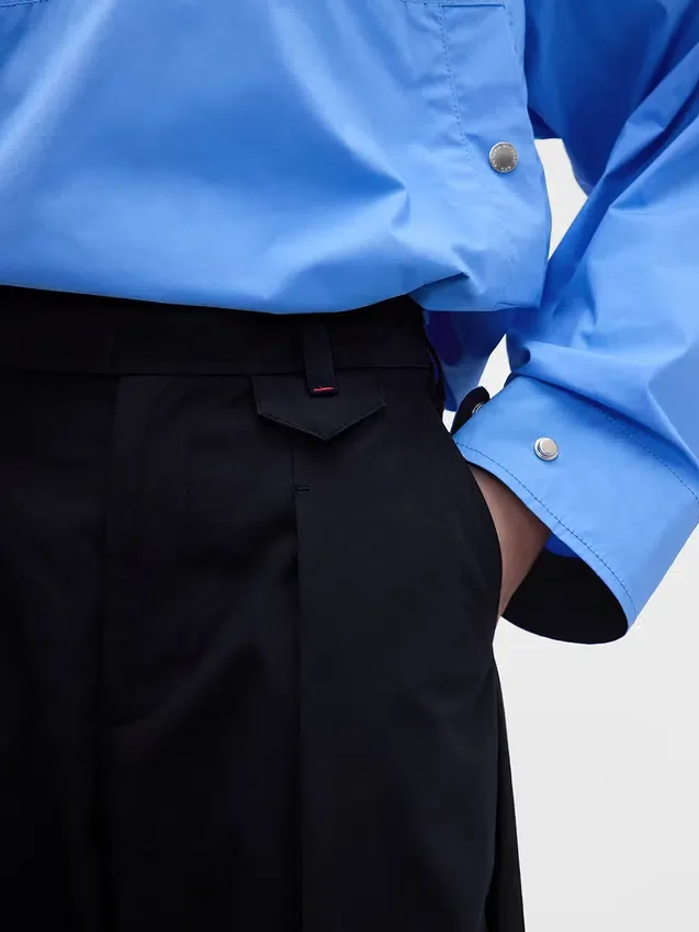 GAP × Victoria Beckham høyt sittende plisserte bukser med buet snitt