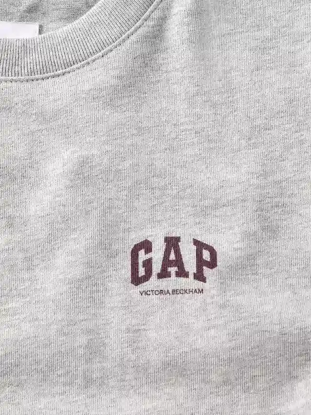 Gap × Victoria Beckham T-skjorte i økologisk bomull med logo