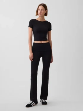 GapFit Smooth vendbar crop-top med kryssrygg