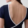GapFit Smooth vendbar crop-top med kryssrygg