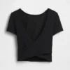 GapFit Smooth vendbar crop-top med kryssrygg