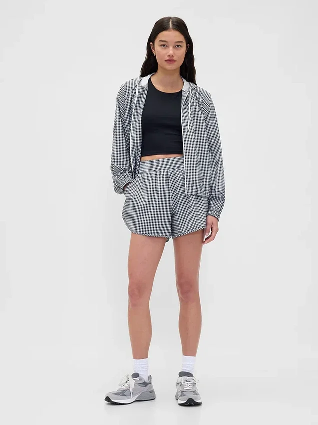 GapFit Tech Gingham-vindjakke