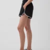 GapFit Tech løpeshorts med høy midje