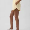 GapFit Tech løpeshorts med høy midje