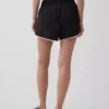 GapFit Tech løpeshorts med høy midje
