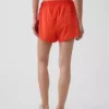 GapFit Tech løpeshorts med høy midje