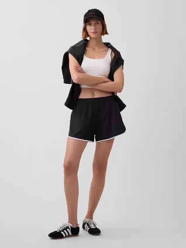 GapFit Tech løpeshorts med høy midje