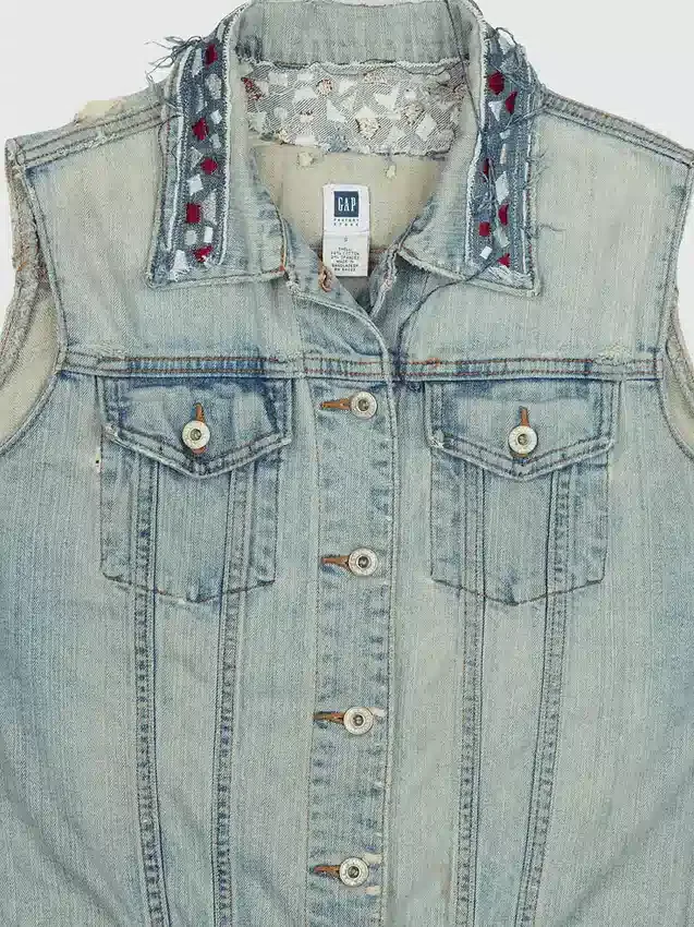 Gapvintage damevest fra 2000-tallet – S