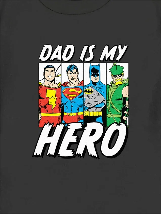 Grafisk T-skjorte med «DC Comics Justice League Hero Dad»-motiv for småbarn