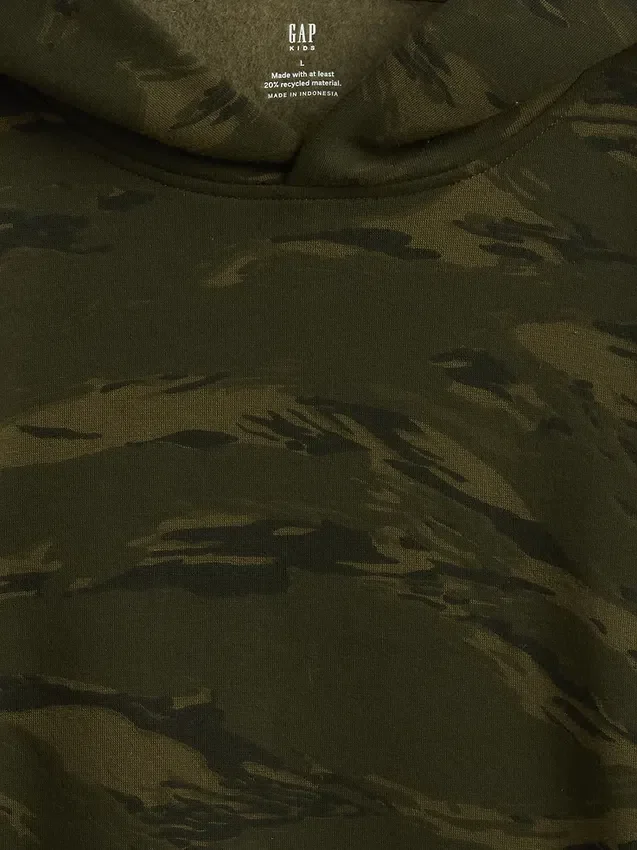 Hettegenser for barn i avslappet camo-stil