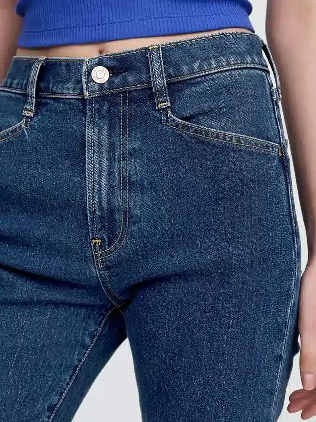 High Rise '90S Slim Straight Jeans