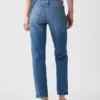 High Rise Cheeky Straight Jeans